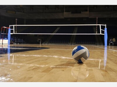 Saline Volleyball Splits Pair to Open SEC Red Play